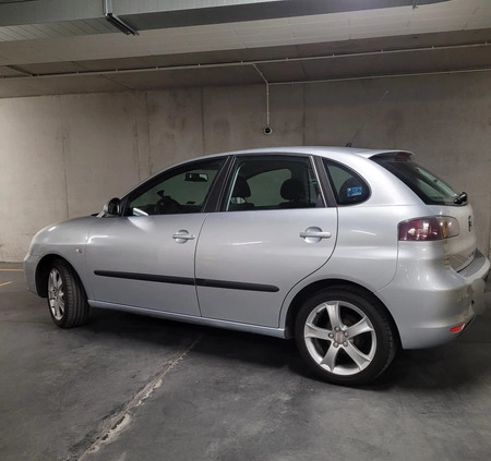 Seat Ibiza cena 14900 przebieg: 139000, rok produkcji 2007 z Łódź małe 106